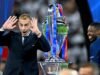 O erro do presidente da UEFA na cerimónia de entrega de prémios do PSG depois de vencer a digressão da Liga dos Campeões ao redor do mundo