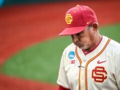 A USC desperdiçou uma vantagem tardia, caindo para o Texas State na abertura regional da NCAA