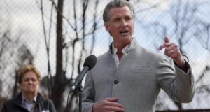 Newsom oferecerá financiamento para ajudar as vítimas da Califórnia a reconstruir