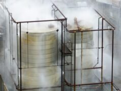 Os tanques de produtos químicos Garden Grove podem ser rachados, reduzindo o risco de explosão