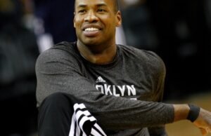 Jason Collins, o primeiro jogador assumidamente gay da NBA, morreu aos 47 anos