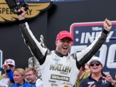 Felix Rosenqvist vence as 500 Milhas de Indianápolis mais disputadas da história