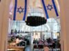 Café de Viena oferece boas-vindas aos apoiadores de Israel enquanto a disputa sobre o concurso de música da Eurovisão esquenta