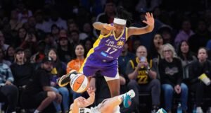 Caitlin Clark e Indiana Fever vencem Sparks