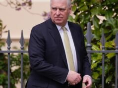 A polícia do Reino Unido renovou seu apelo por testemunhas enquanto amplia sua investigação sobre o ex-príncipe Andrew