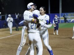 UCLA rendeu 10 corridas no inning, se recuperando para vencer a abertura regional