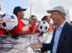 A PG&E está perseguindo o candidato a governador Tom Steyer. Ele aprecia a guerra