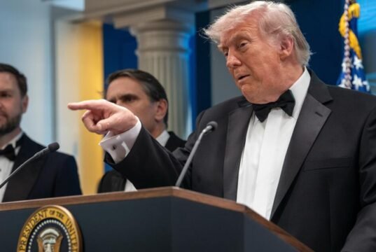 Colaborador: As prioridades de Trump são vingança e criação de imagem