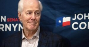 Cornyn está tentando manter a cadeira no Senado do Texas com Paxton, o último teste ao poder de Trump