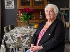 Viúva francesa de 85 anos pega na repressão à imigração de Trump descreve detenção