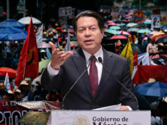 Mais de um milhão de salários de professores e aumento salarial, disse o Governo, a CNTE não concorda mas a greve continua.