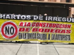 Os vizinhos de Lomas Boulevares exigem o cancelamento da construção de um armazém em Tlalnepantla