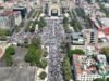 Sheinbaum mostra músculos: 130 mil pessoas assistem ao seu discurso no Monumento à Revolução