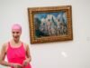 Vai para aulas de biquíni? A experiência social que transformou o museu numa inesperada oportunidade de aprendizagem