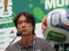 ‘Jogamos nosso pior jogo’: técnico da Coreia do Sul fica de mau humor após derrota para a África do Sul