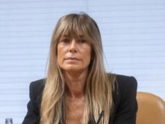 O juiz Peinado abriu uma nova parte do caso de Begoña Gómez e acusou-o de outros dois crimes por suposta violação do contrato com Barrabés