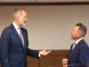 Pablo Lemus se encontrou com o rei da Espanha Felipe VI antes da partida entre Espanha e Uruguai em Guadalajara