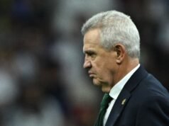Javier Aguirre elogiou Memo Ochoa e a integridade da equipe após a vitória da República Tcheca