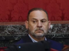 Ábalos foi condenado a 24 anos de prisão pelo Supremo Tribunal, Koldo foi condenado a 19 anos e foi libertado da prisão pelo Supremo Tribunal por suborno num contrato secreto.