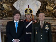 O Governo introduziu um aumento salarial para os militares com patentes superiores: quem o receberá e quando entrará em vigor.