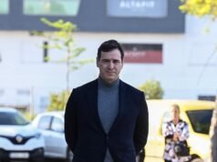 Inocentaram o crime de aceitar nomeação ilegal do irmão de Sánchez para dar instruções