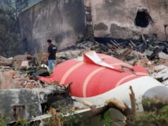 Um ano após o acidente mortal da Air India, as famílias das vítimas ainda aguardam respostas