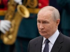 A economia de guerra da Rússia está em dificuldades, mas não à beira do colapso