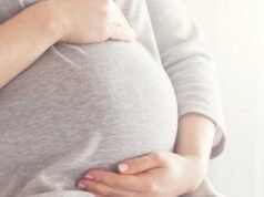 Eles encontram 45 toxinas por dia no corpo das gestantes: brinquedos, cremes e xampus infantis são a causa.