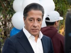 A renúncia de Alberto Carvalho após uma investigação federal abalou o sistema escolar de Los Angeles