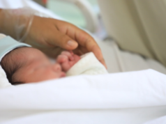 A Minsa aprovou directrizes globais para o rastreio neonatal: o que é e porque é importante para a saúde de todos os recém-nascidos?