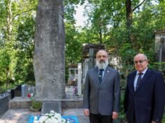 Autoridades reuniram-se com o diretor do Instituto Cervantes na capital francesa e com o embaixador Rubén Estuardo Nájera Contreras para fortalecer a coordenação entre as instituições envolvidas no processo em curso.