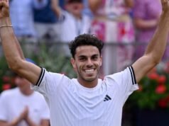 Cerúndolo faz história na grama londrina: sagra-se campeão do Queen’s ATP 500 após vencer Tommy Paul