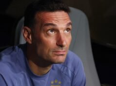 “Você está realmente me perguntando isso?”: A resposta hilária de Scaloni quando questionado sobre suas instruções a Messi antes de sua chegada.