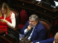 Peronistas se reagrupam para alinhar estratégia e evitar novas divisões no Senado