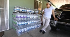 Cortes de financiamento podem retardar as soluções dos californianos para a água tóxica