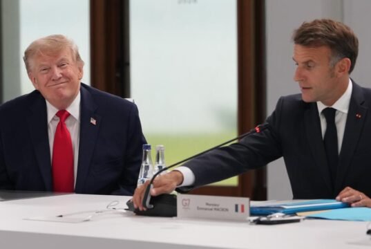 Trump sinalizou um rápido retorno às sanções ao petróleo russo enquanto o G7 se concentra na Ucrânia