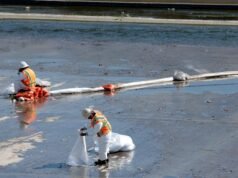 A água do incêndio em Boyle Heights está enviando espuma para o rio Los Angeles