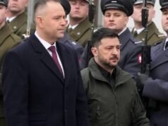 Zelensky devolve a maior homenagem à Polónia em meio a controvérsia histórica