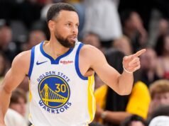 Steph Curry, do Warriors, assina acordo de calçados com a chinesa Li-Ning