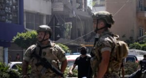 Tropas israelenses invadiram os subúrbios de Beirute antes de um esperado acordo com os Estados Unidos e o Irã