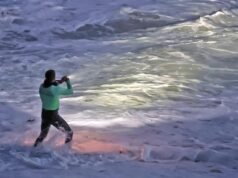 Corpo de menina aparece no oceano em Laguna Beach