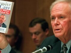 O senador republicano morreu Bob Packwood, de Oregon