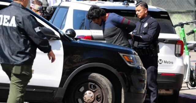 urlhttps3A2F2Fcalifornia-times-brightspot.s3.amazonaws.com2F782Fd92F9454284b41fc8cfd5d88efe8.jpeg