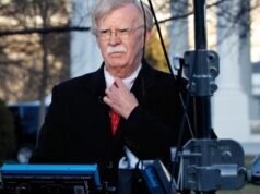 O ex-conselheiro de segurança nacional John Bolton se declara culpado de retenção ilegal de informações classificadas