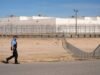Participante: A detenção pelo ICE é tão ruim quanto parece. Estou experimentando isso há 2 anos