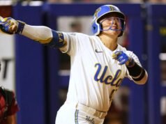 Softball da UCLA eliminado do WCWS por Kaitlyn Terry, Texas Tech