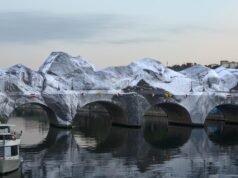 Como a ponte mais antiga de Paris, Pont Neuf, se tornou uma caverna