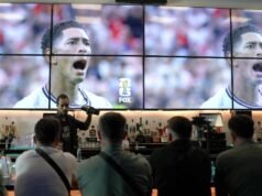 ‘Eu amo a América!’: Com a Copa do Mundo, Inglewood se torna um centro internacional