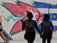 Cuba avança com reformas de livre mercado na maior transformação económica desde a revolução