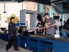 Nova segurança no Universal CityWalk: assistir filmes significa detectores de metal
